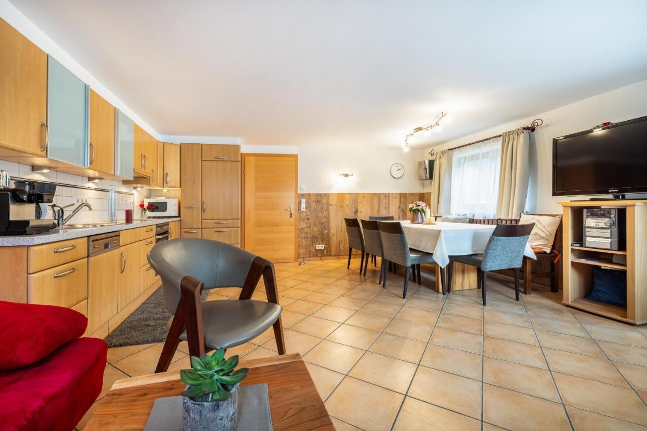 Sportpension Bergblick Wagrain Exterior photo